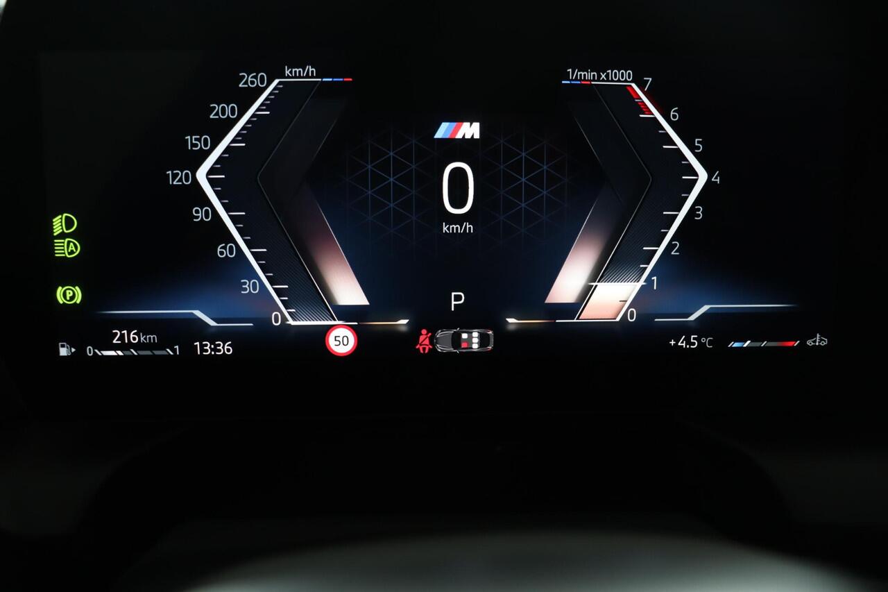 BMW 2-SERIE 220 Gran Coupé | M Sportpakket Pro | Innovation Package | Panoramadak | Driving Assistant Plus | Harman Kardon