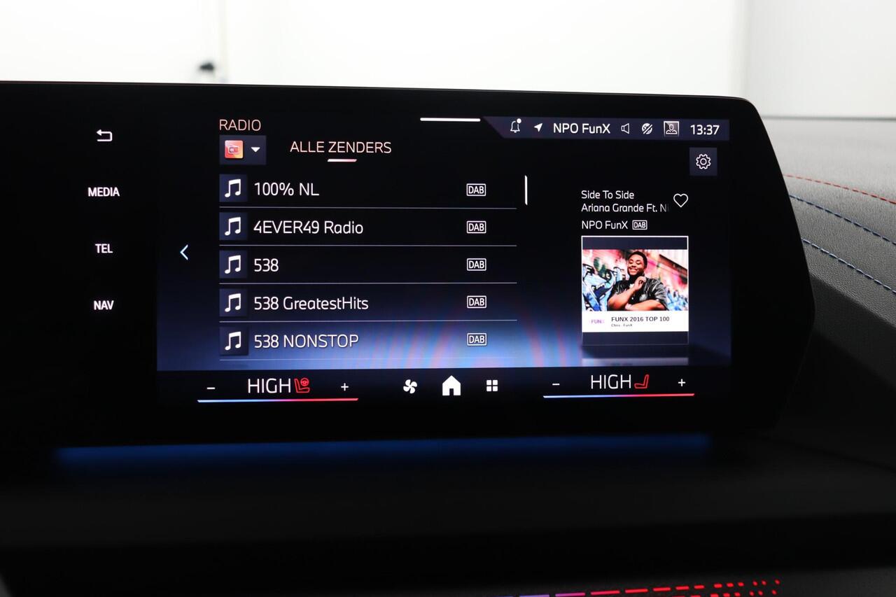 BMW 2-SERIE 220 Gran Coupé | M Sportpakket Pro | Innovation Package | Panoramadak | Driving Assistant Plus | Harman Kardon