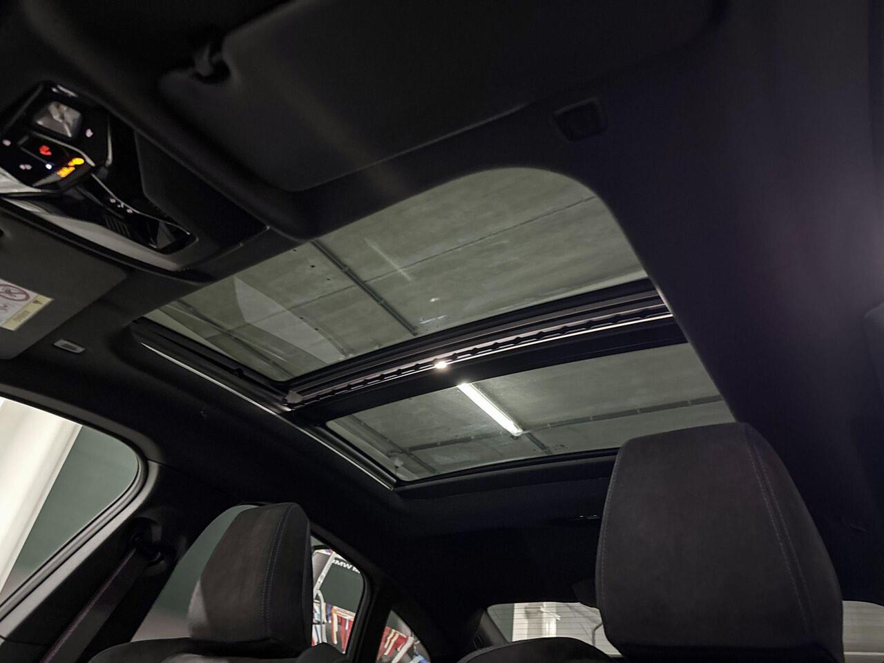 BMW 2-SERIE Gran Coupé 220 | M-Sport Pro | Premium Pack | Driving Assistant | Panoramadak | Comfort Access