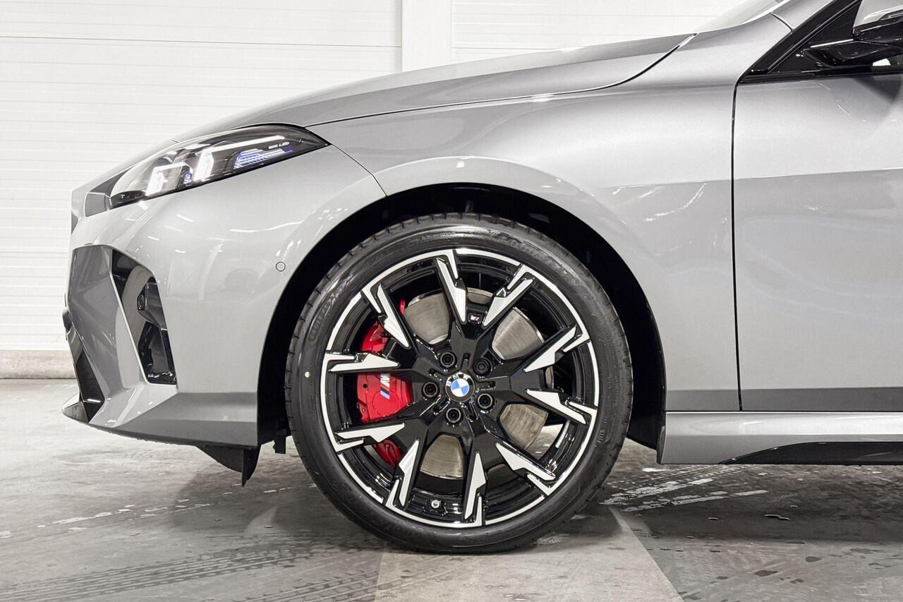 BMW 2-SERIE Gran Coupé 220 | M-Sport Pro | Premium Pack | Driving Assistant | Panoramadak | Comfort Access