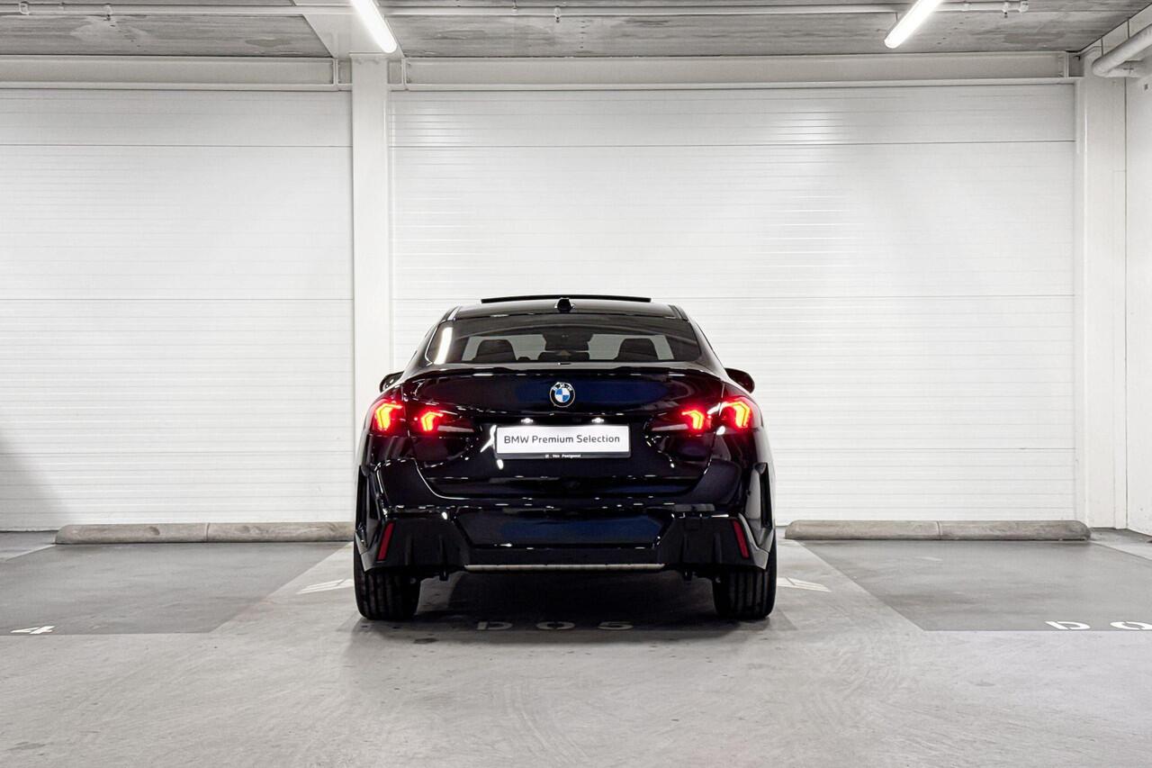 BMW 2-SERIE Gran Coupé 220 | M-Sport Pro | Premium Pack | Driving Assistant | Panoramadak | Comfort Access