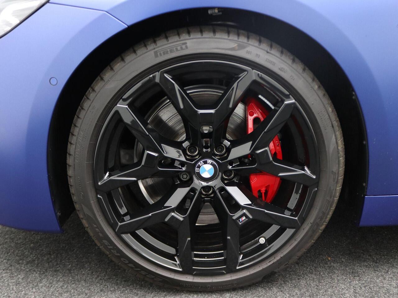 BMW 2-SERIE Coupé 218i M Sportpakket Pro | Premium Pack | Stuurwielrand Verwarmd | Achteruitrijcamera | Parking Assistant | HiFi | 19''