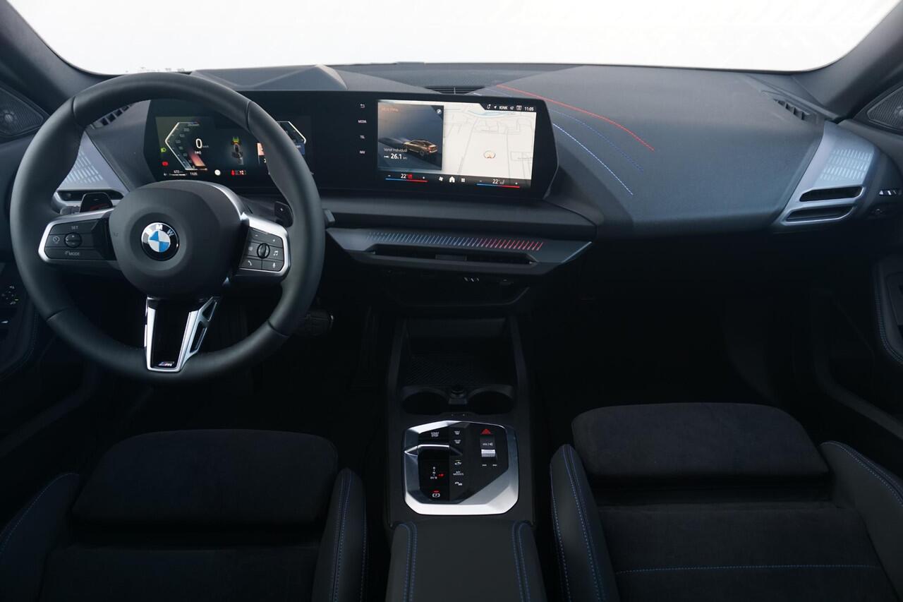 BMW 2-SERIE Gran Coupé 220 M Sportpakket Pro 19'' | Panoramadak | Harman Kardon | Head-Up Display | Driving Assistant Plus | Ekris Selection