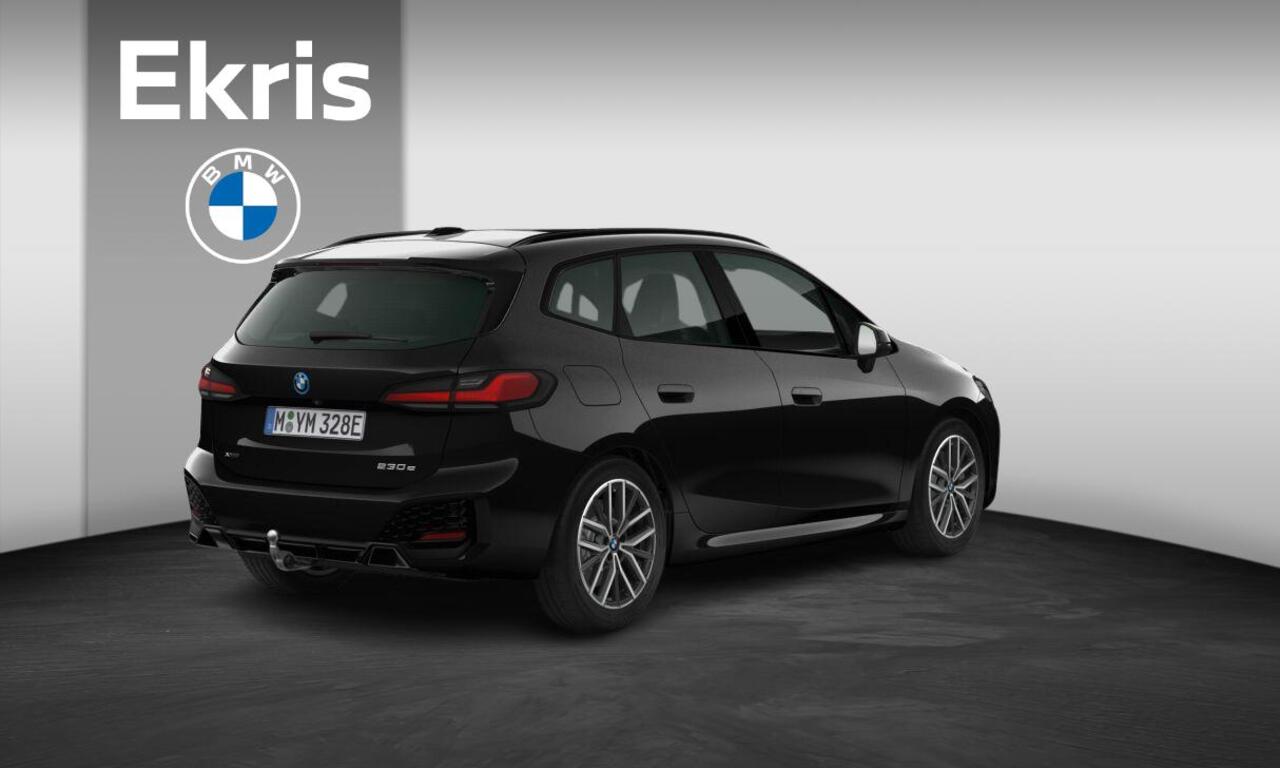 BMW 2-SERIE Active Tourer 230e xDrive M Sport | Harman Kardon | Panoramadak | Head-Up Display | Trekhaak | Ekris Selection