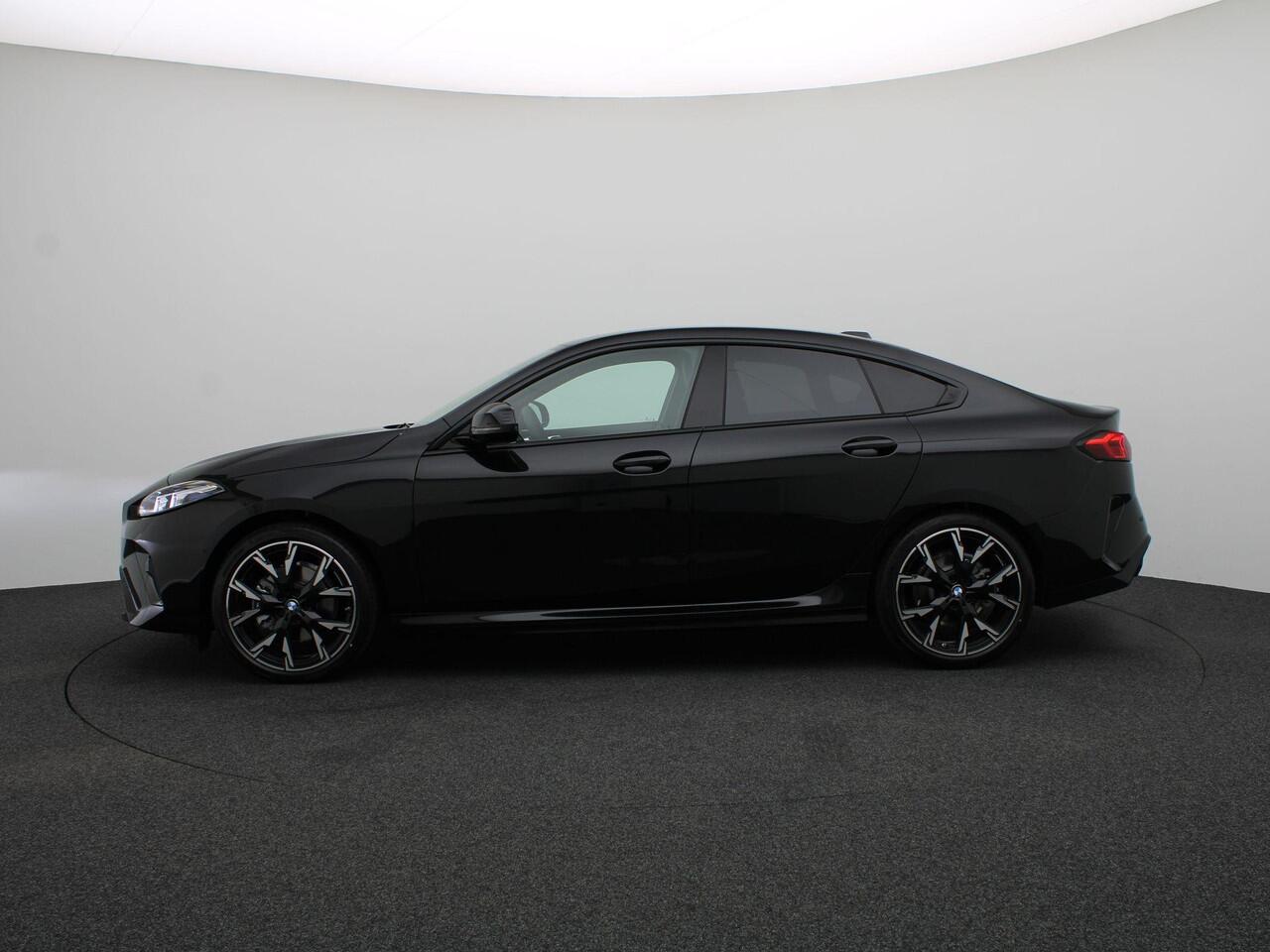 BMW 2-SERIE Gran Coupé 220 M Sportpakket | Driving Assistant Plus | Stuurwielverwarming | 19"
