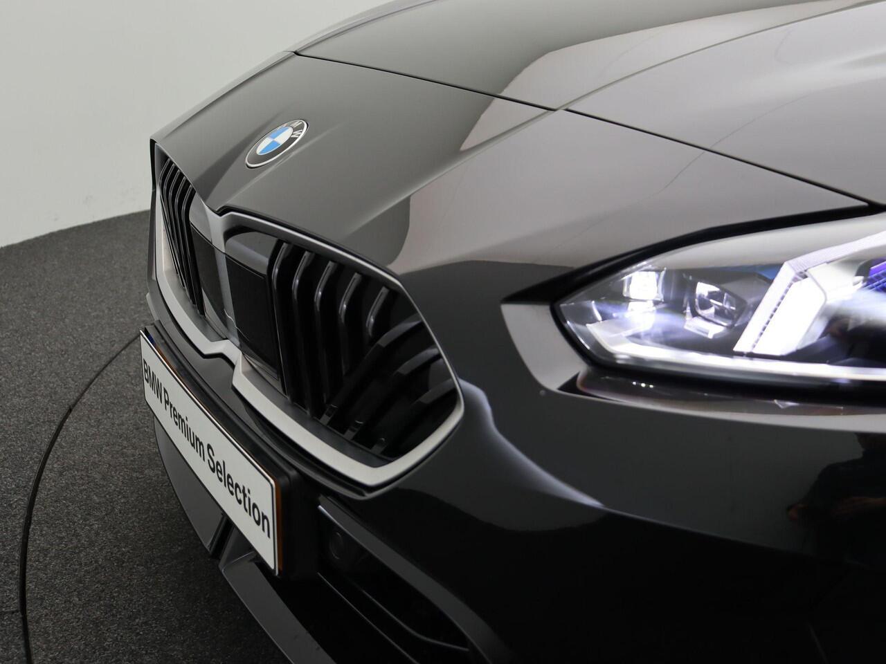 BMW 2-SERIE Gran Coupé 220 M Sportpakket | Driving Assistant Plus | Stuurwielverwarming | 19"