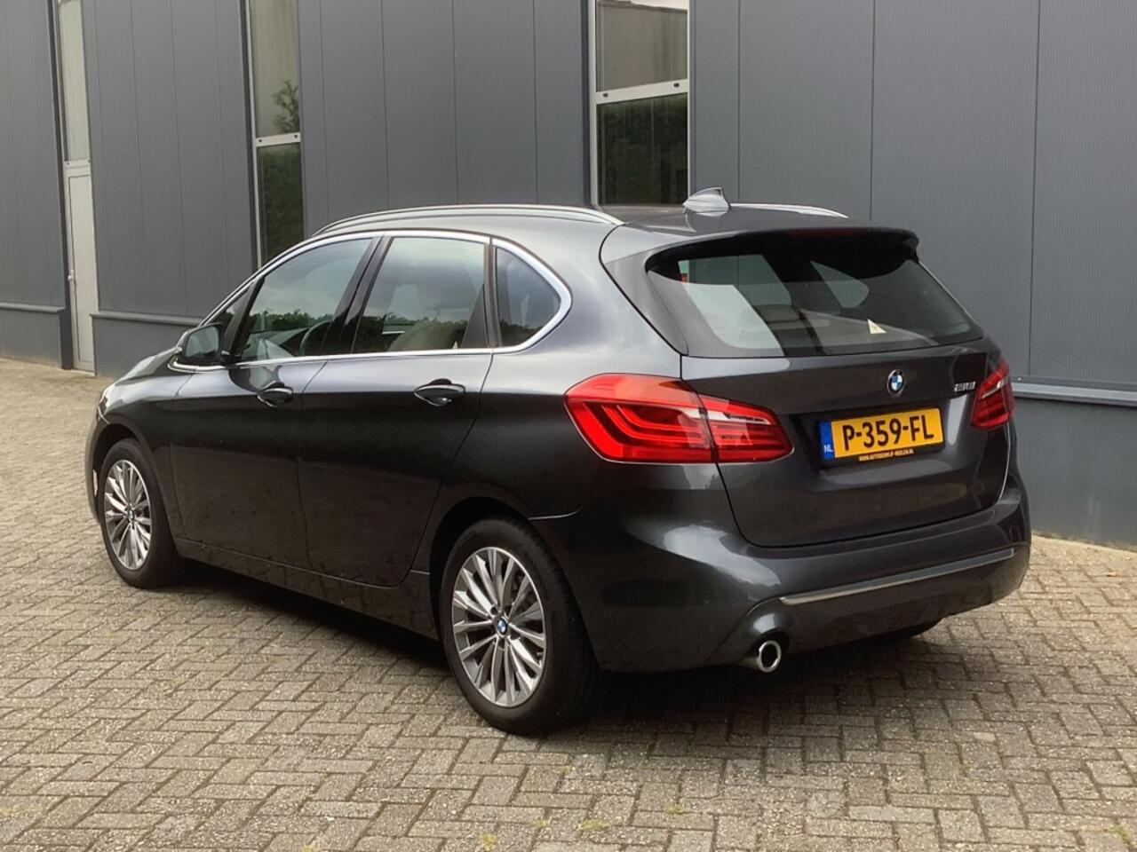 BMW 2-SERIE ACTIVE TOUR. 218i AUT. Business Edition Plus I panorama I leder