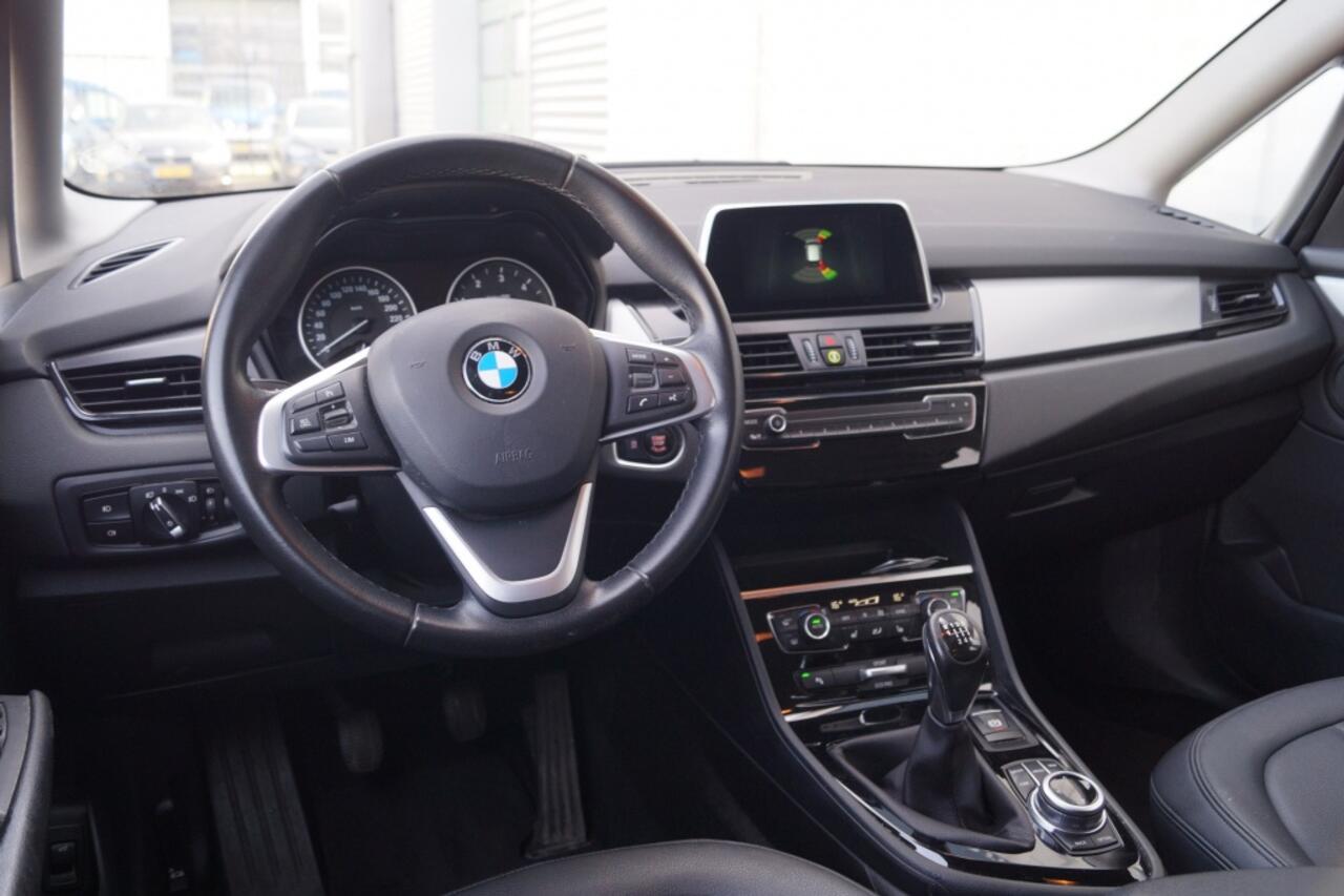 BMW 2-SERIE GRAN TOURER 216d Executive -LEER-NAVI-ECC-PDC-5persoons