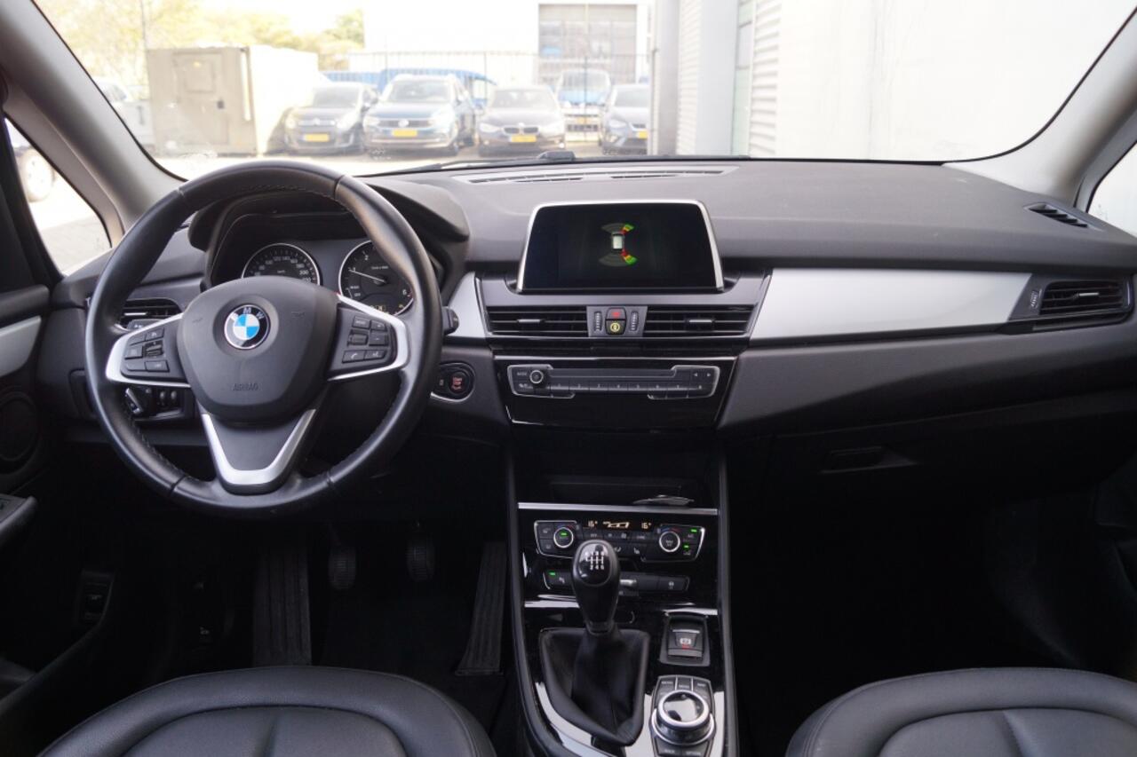 BMW 2-SERIE GRAN TOURER 216d Executive -LEER-NAVI-ECC-PDC-5persoons