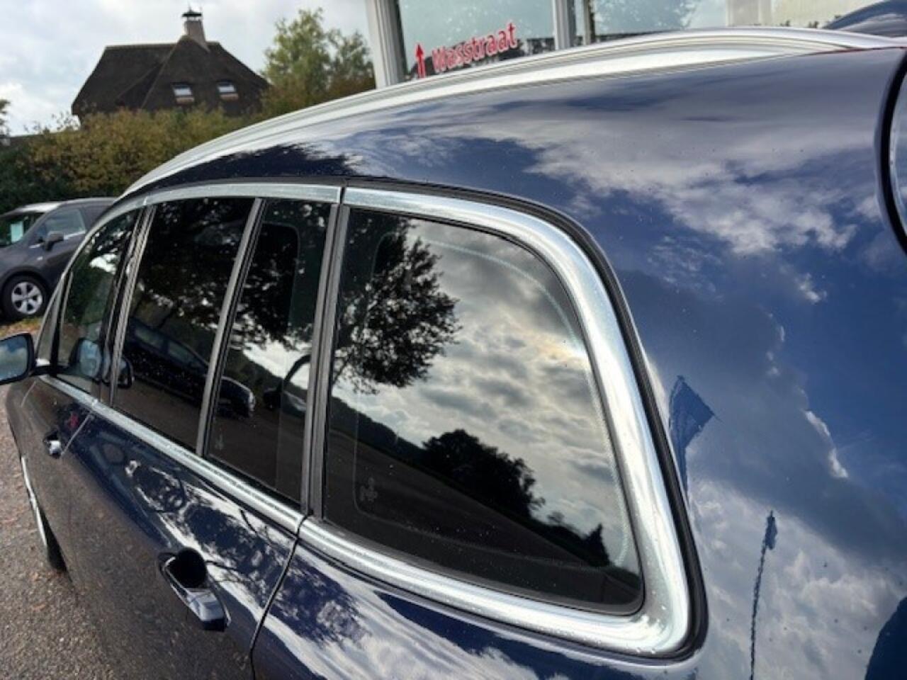BMW 2-SERIE GRAN TOURER 218i High Executive, 7 pers., Leer, Navi, DAB, Head Up