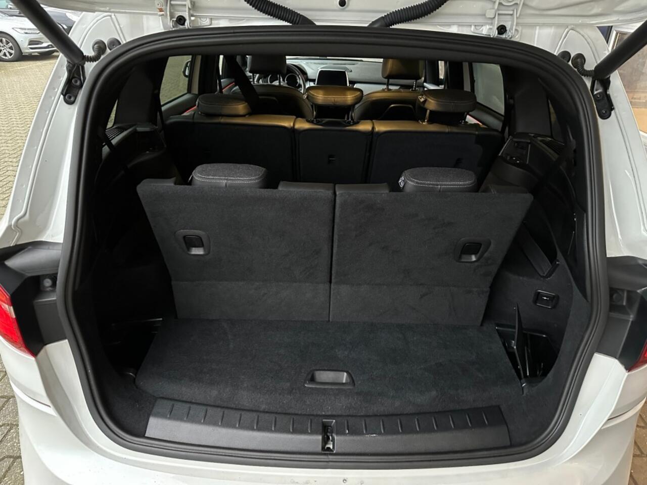 BMW 2-SERIE GRAN TOURER 2-Serie Grand Tourer 218I 7P. HIGH EXEC. 7 PERS. M-PAKKET. ALL