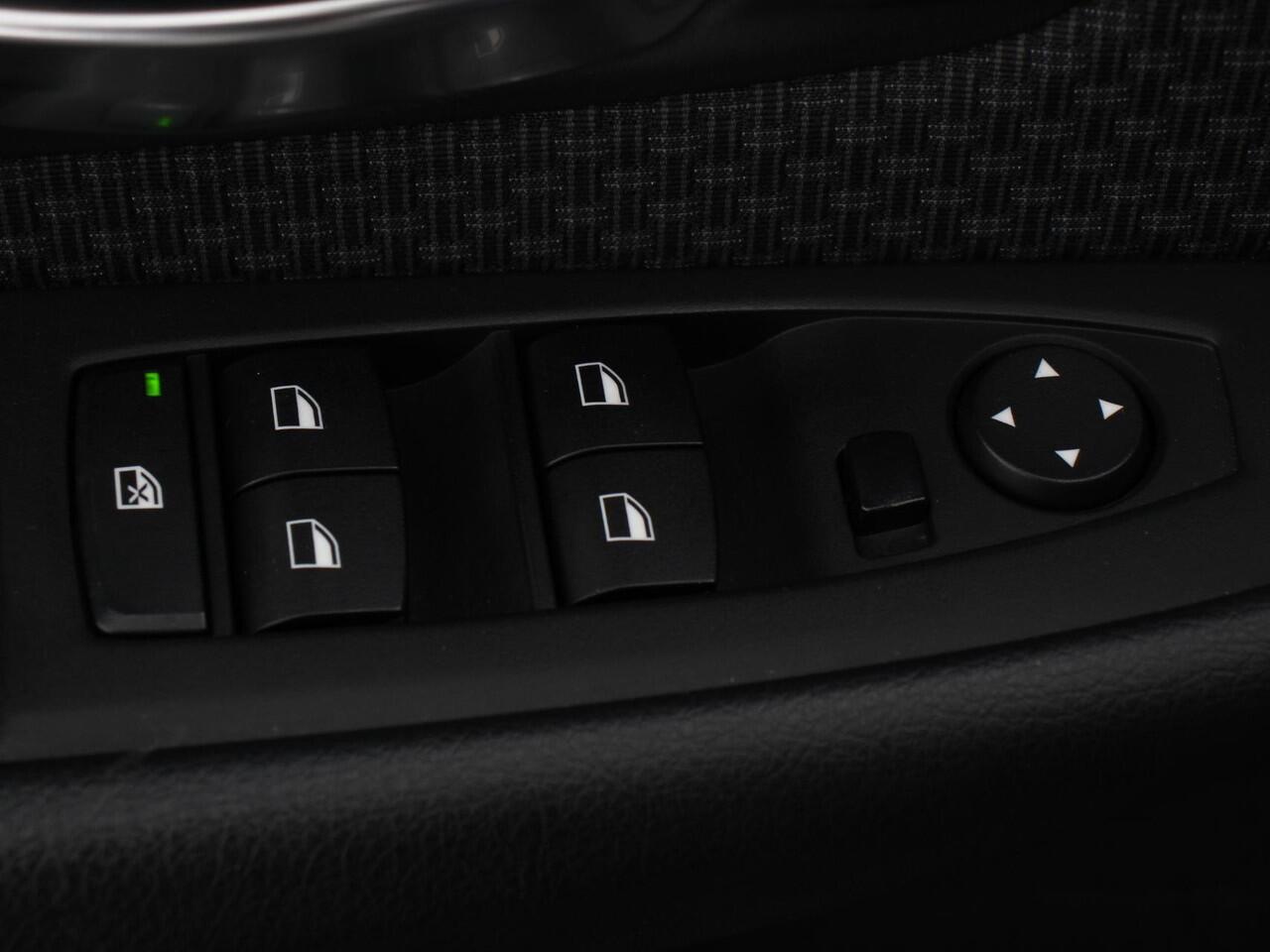 BMW 2-SERIE GRAN TOURER 218i Automaat Corporate Lease Executive 7p | Cruise control | Lichtmetalen velgen | Navigatie | Parkeersensoren achter | Radio | LED