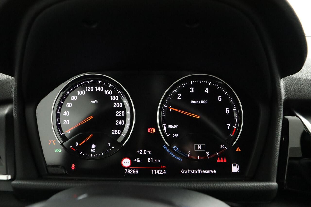 BMW 2-SERIE GRAN TOURER 216i Executive | Cruise Control | Verwarmde voorstoelen | Park Distance Control voor/achter | Sportstoelen voor |