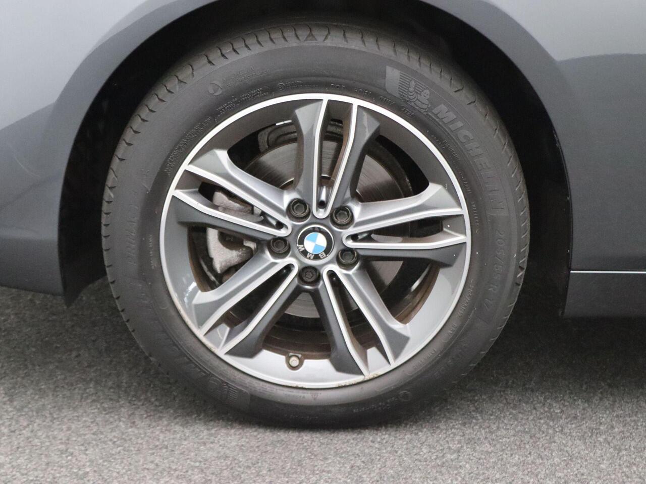 BMW 2-SERIE GRAN TOURER 216i 7p. Executive | Sport Line | Trekhaak | Navigatiesysteem Plus | HIFI | 17"