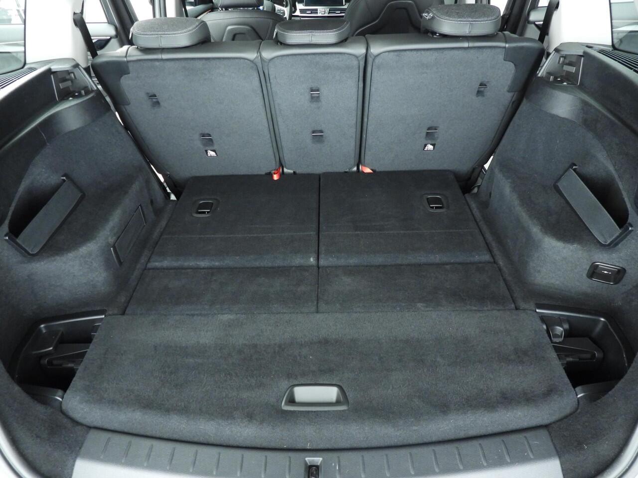 BMW 2-SERIE GRAN TOURER 216i 7p. | LED | HUD | Trekhaak | Derde zitrij | Sportstoelen | DAB | Hifi speakers | Alu 17 inch