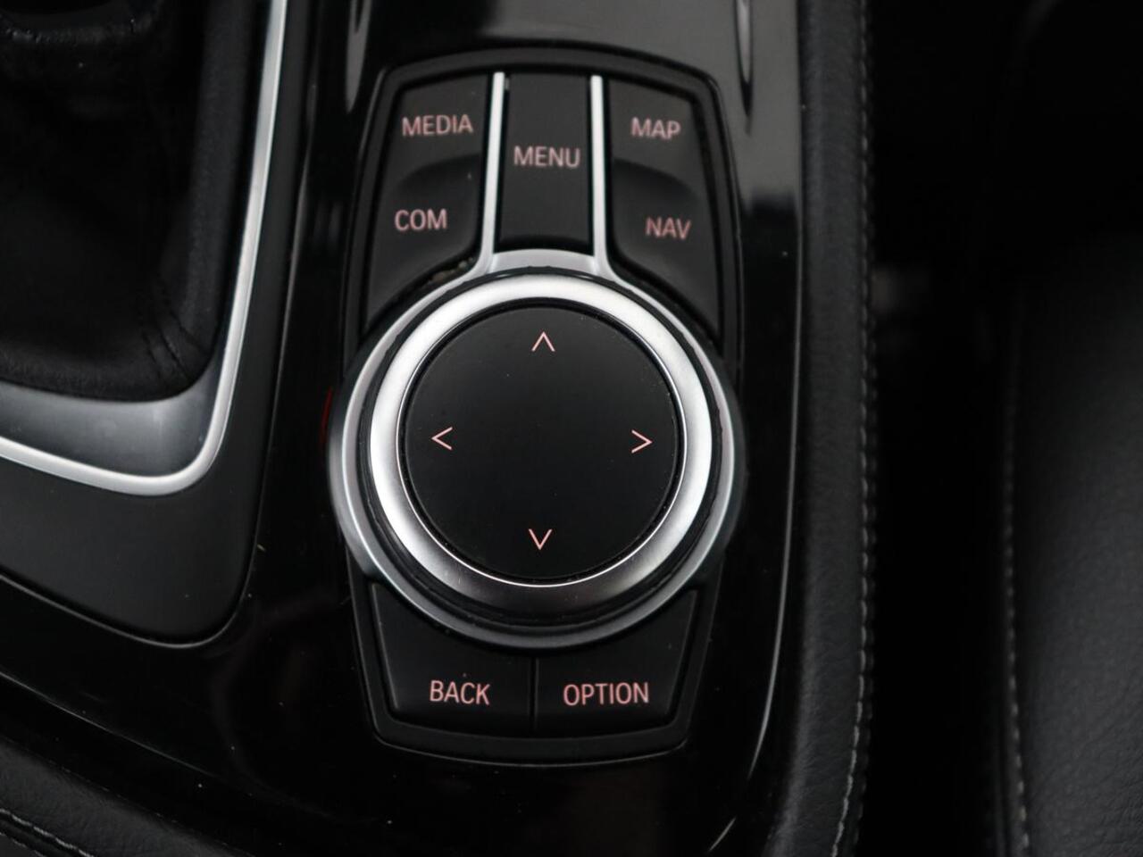 BMW 2-SERIE GRAN TOURER 218i High Executive 7-persoons | Sport Line | Head-Up | Trekhaak | Sportstoelen | Full LED | Navigatie | Climate control | Parkeerhulp | Cruise control