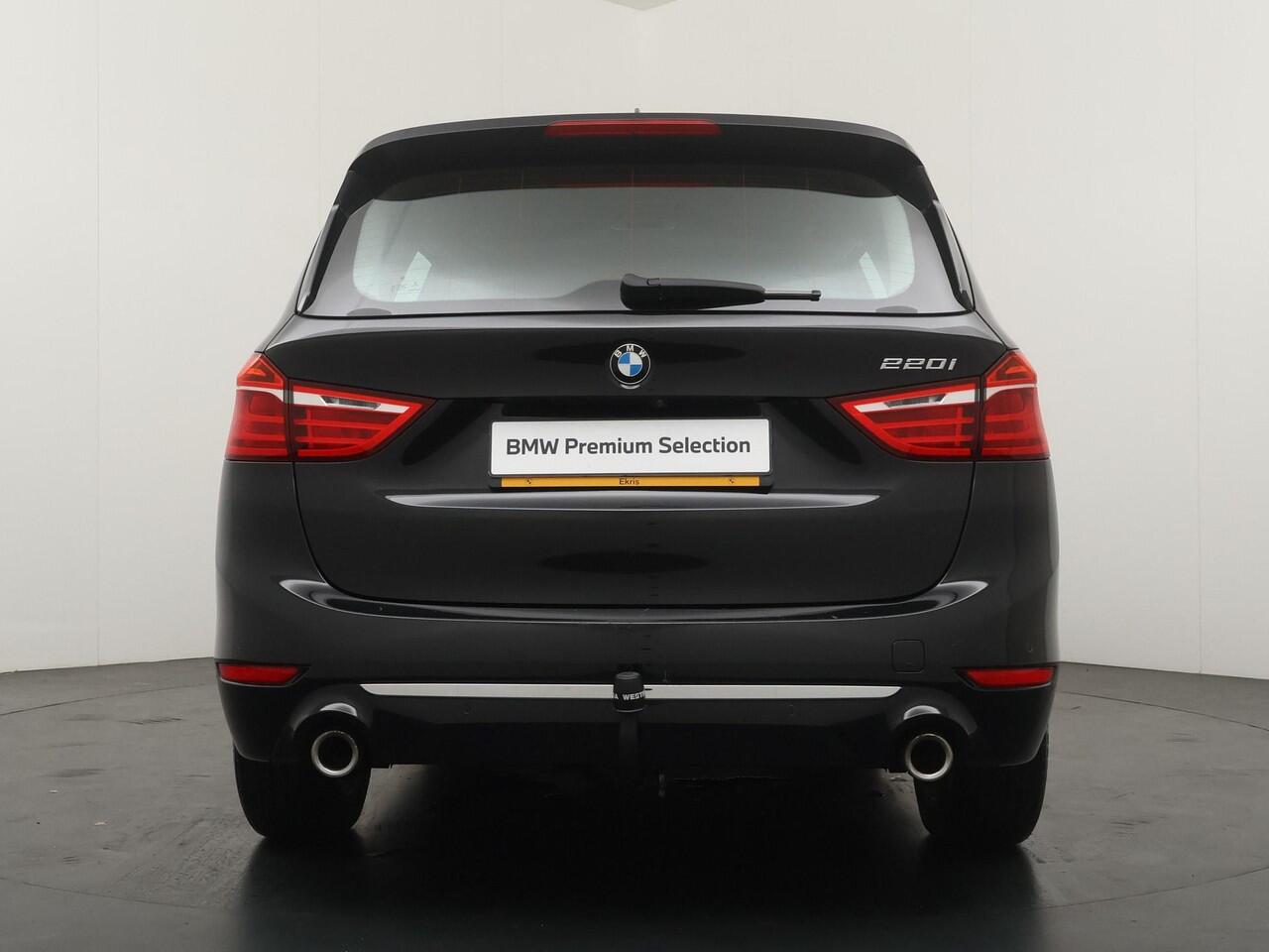 BMW 2-SERIE GRAN TOURER 220i 7p. Executive Edition | Luxury line | Safety Pack | Trekhaak |