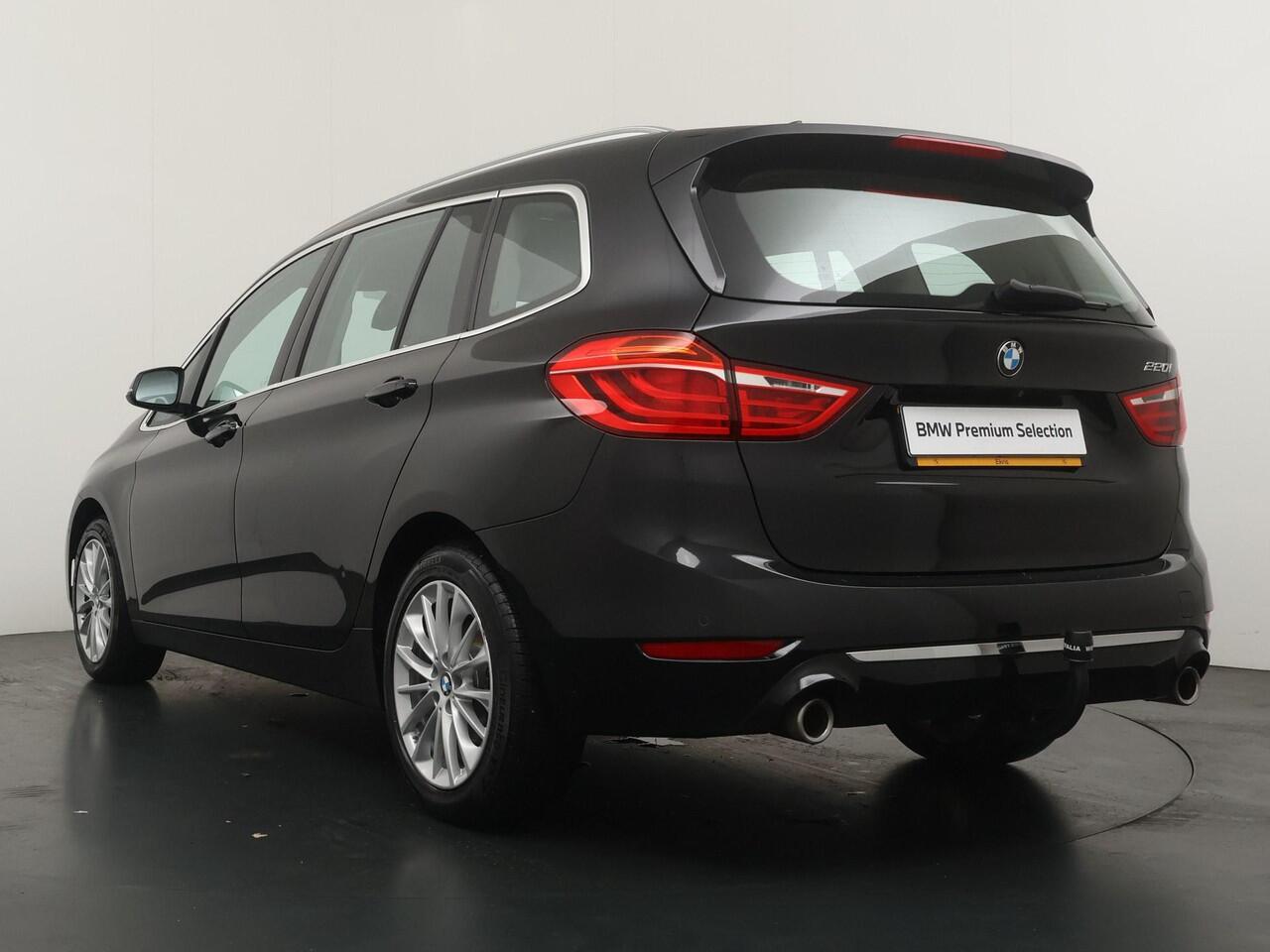 BMW 2-SERIE GRAN TOURER 220i 7p. Executive Edition | Luxury line | Safety Pack | Trekhaak |