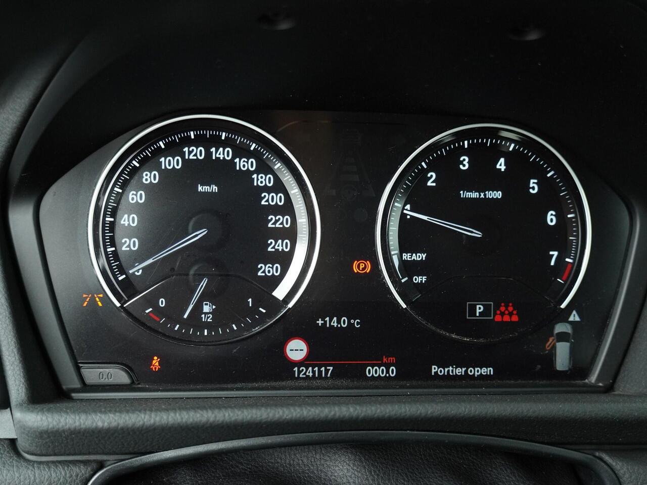 BMW 2-SERIE GRAN TOURER 220i 7p. Executive Edition | Luxury line | Safety Pack | Trekhaak |