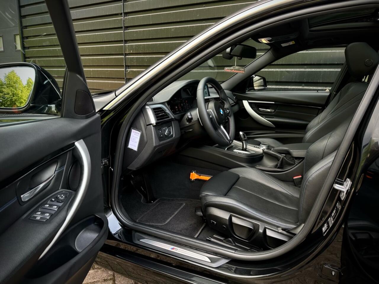 BMW 3-SERIE 320i M-SPORT PANO|HEADUP|VIRTUAL|CAM|HiFi