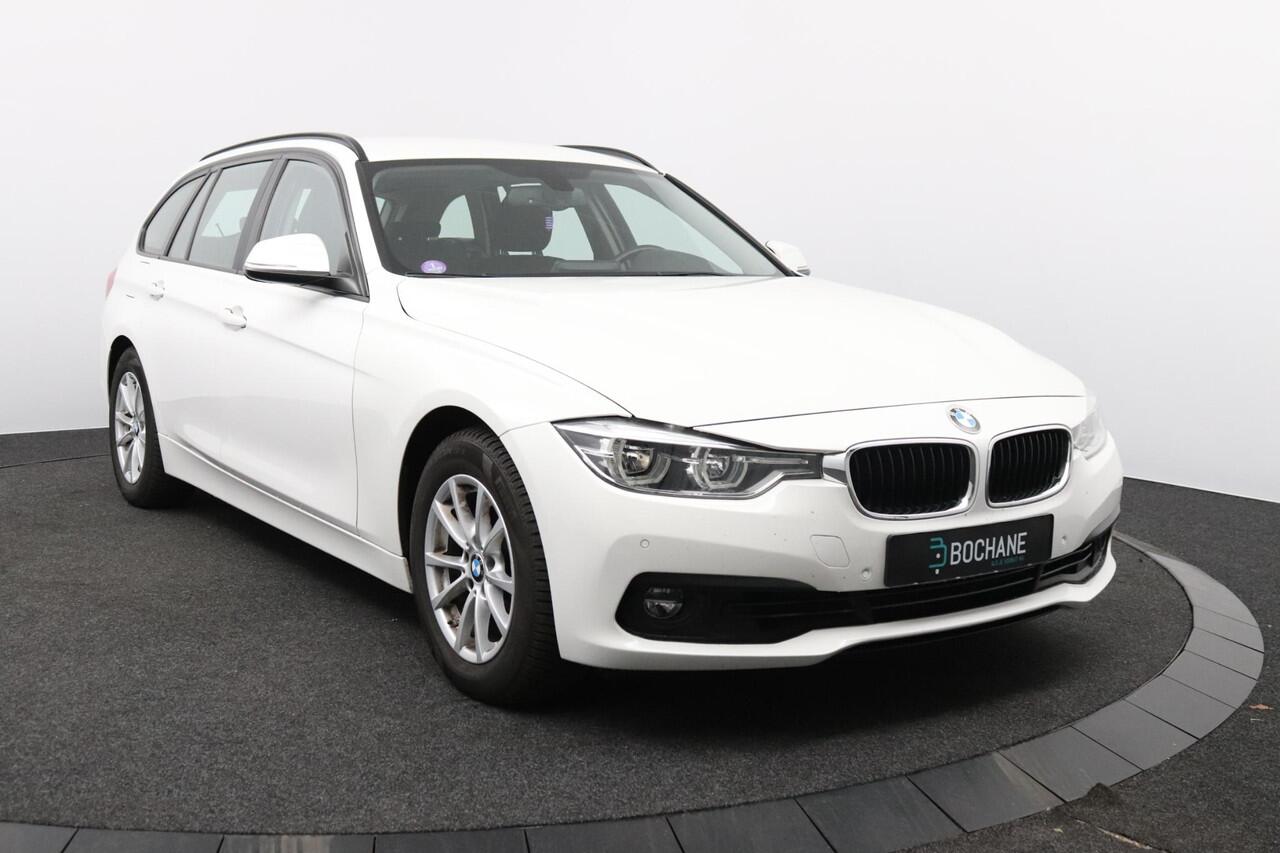 BMW 3-SERIE Touring 320i Executive | 184 PK | Automaat | Stoelverwarming | Trekhaak | Elektrische Achterklep |