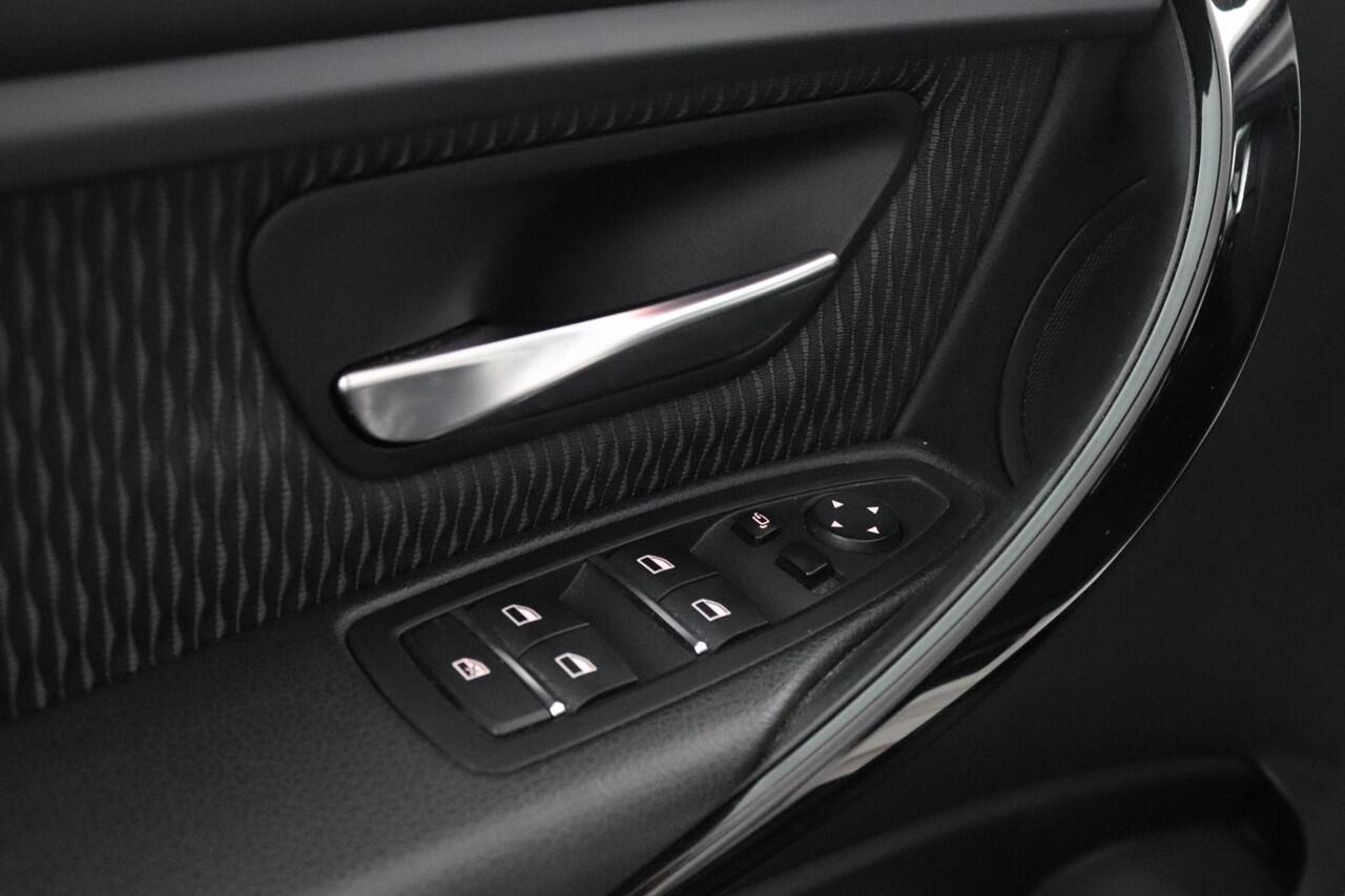 BMW 3-SERIE Touring 320i Executive | 184 PK | Automaat | Stoelverwarming | Trekhaak | Elektrische Achterklep |