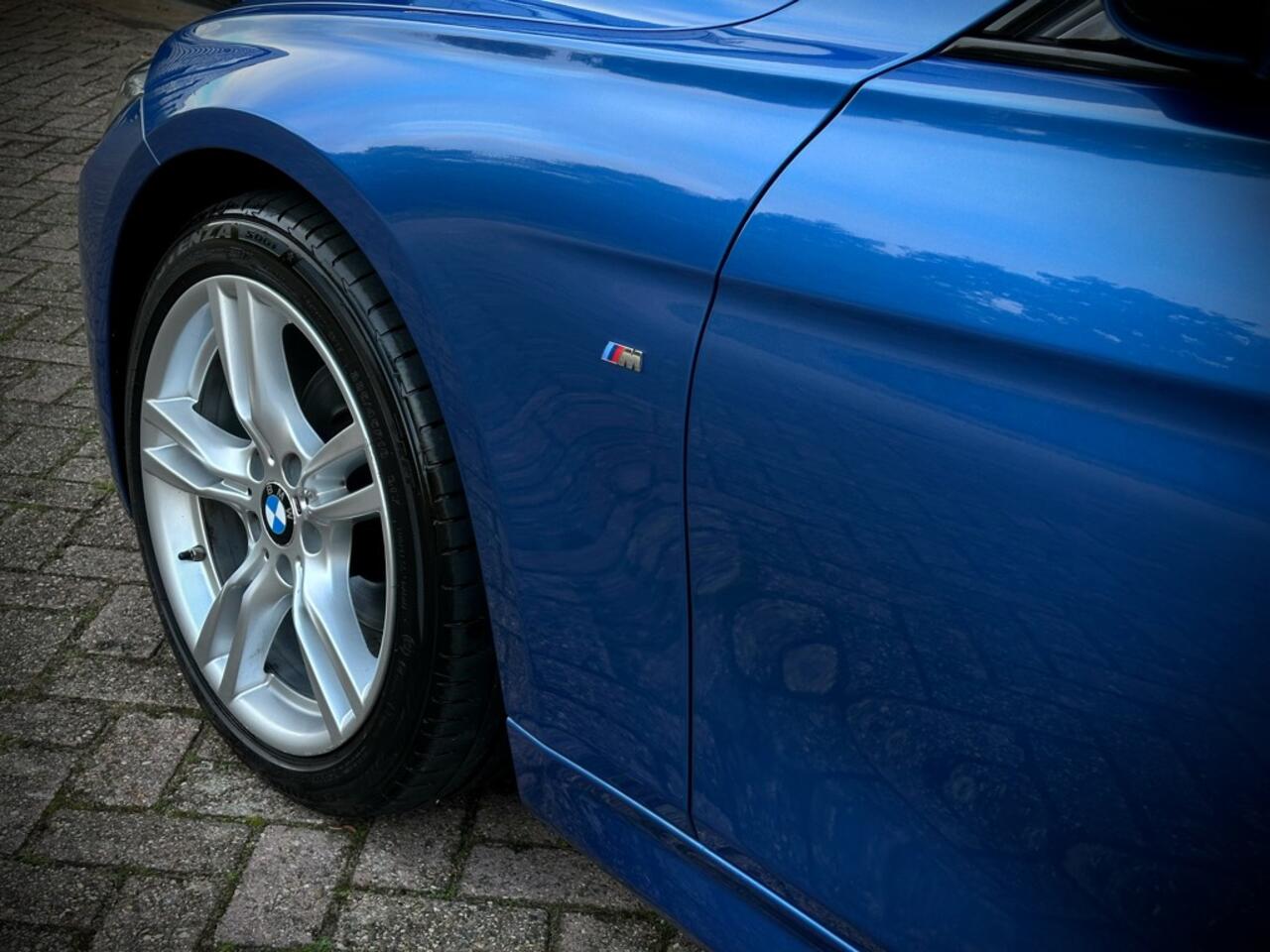 BMW 3-SERIE 320i M-SPORT PANO|VIRTUAL|SPORTLEER|HiFi