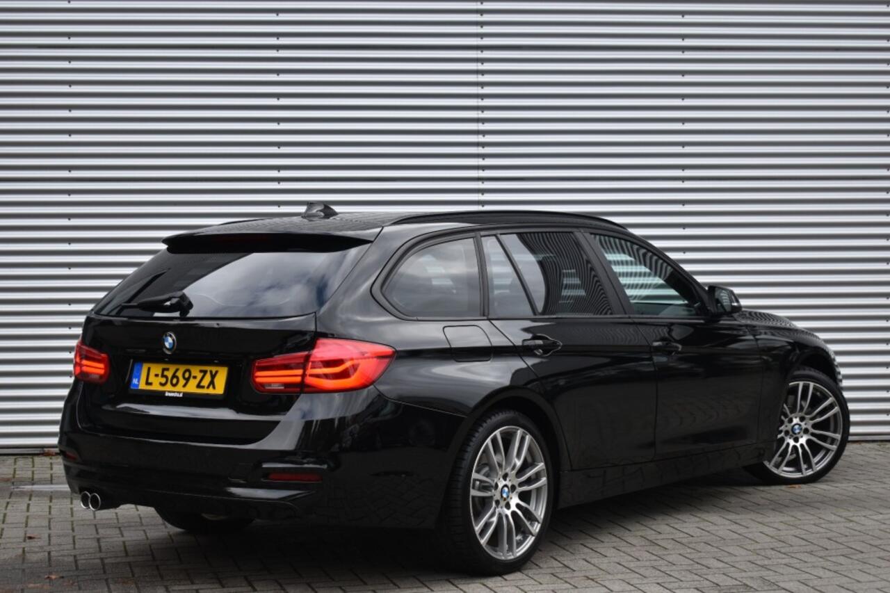 BMW 3-SERIE 330I AUT. TOURING LUXURY EDITION / LED PAKKET / EL. A-KLEP / EL. TREKH.