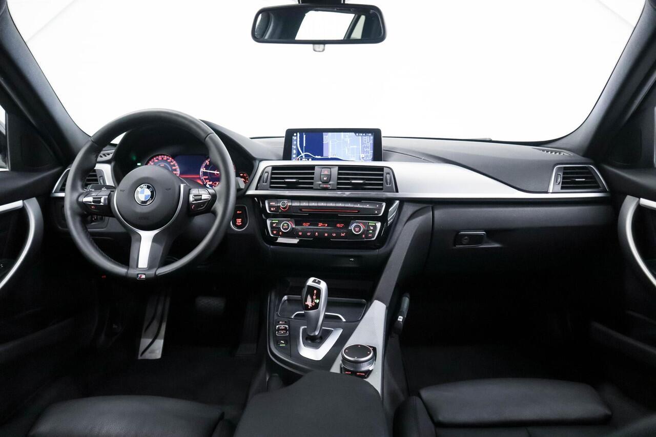 BMW 3-SERIE Touring 318i M Sport Edition