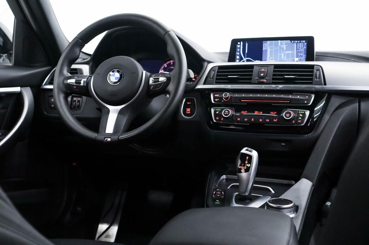 BMW 3-SERIE Touring 318i M Sport Edition