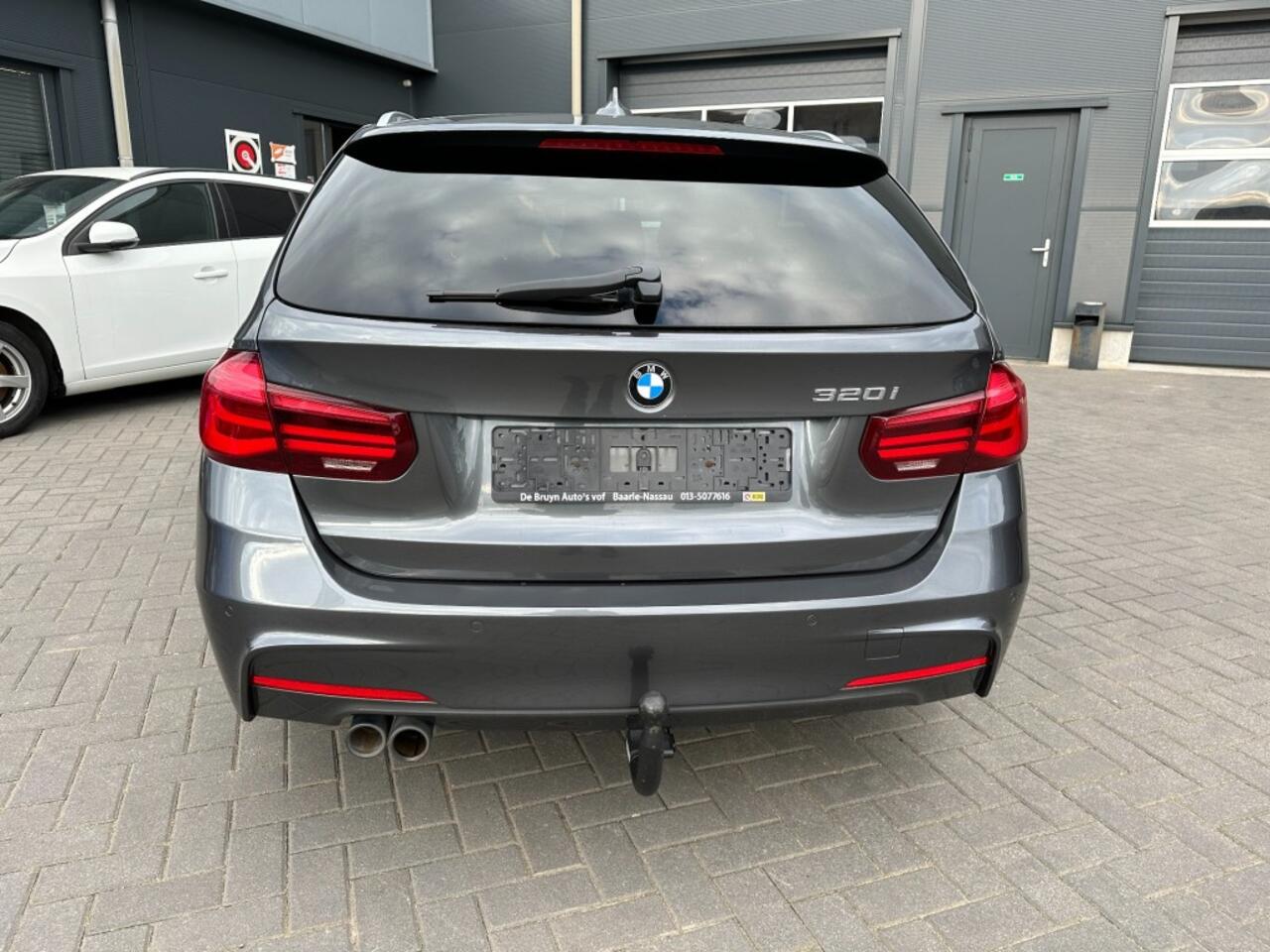 BMW 3-SERIE 320i Touring M-Sport High Executive 184PK Leder Trekhaak