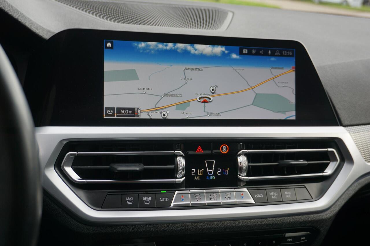 BMW 3-SERIE 320i Executive Edition | M pakket | H&K | Trekhaak