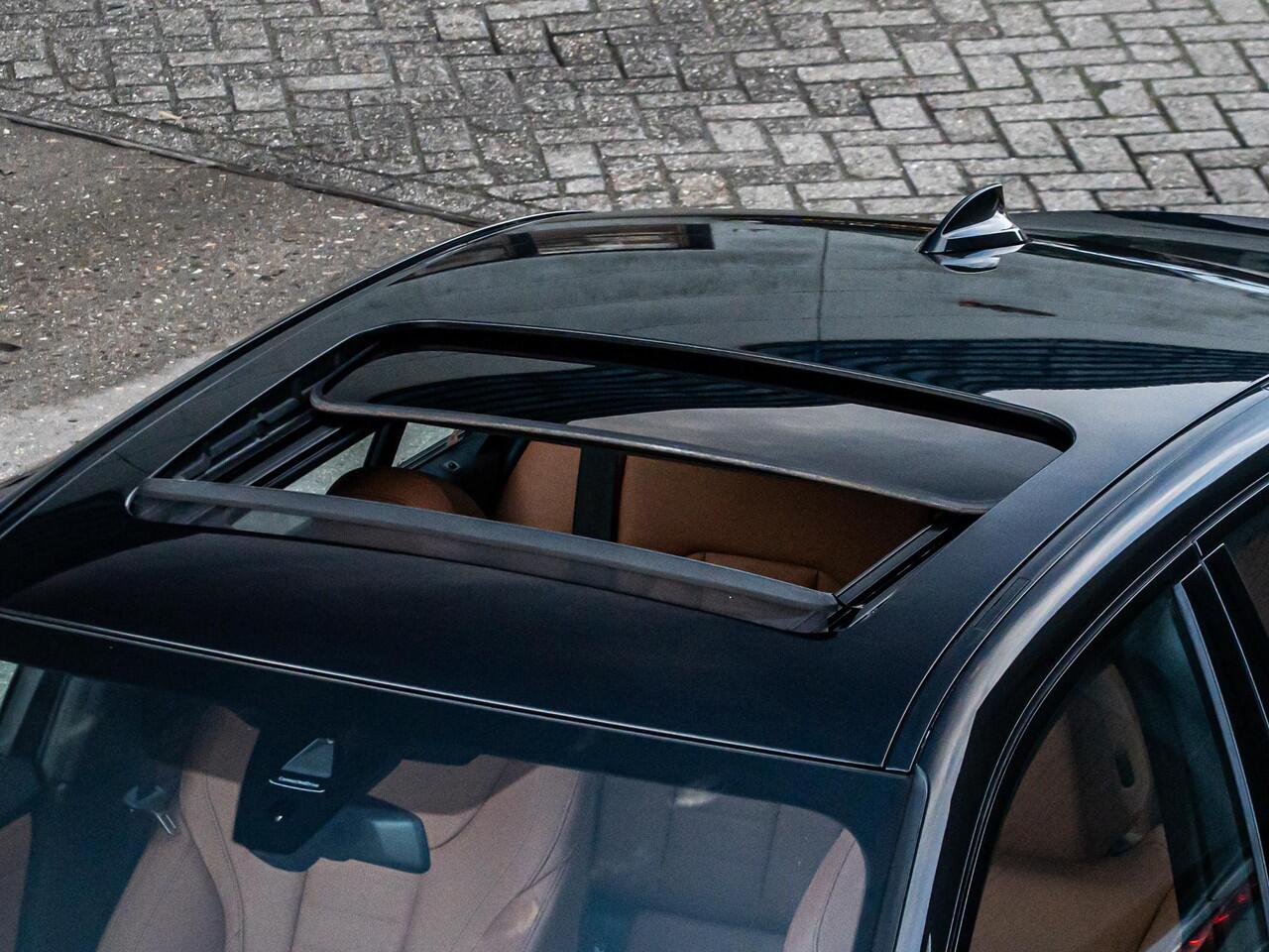 BMW 3-SERIE 320i High Executive Edition M Sport Sdak Camera