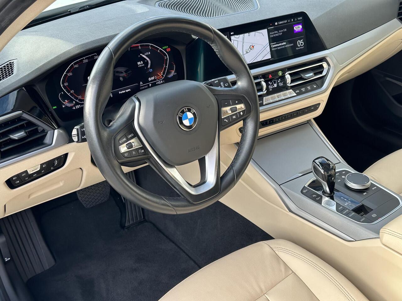 BMW 3-SERIE Touring 330i High Executive Edition Apple carplay| Live cockpit | Privacy glass