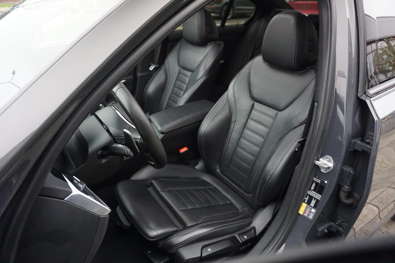 BMW 3-SERIE 330e High Executive | M Pakket | Dak | H&K | Dravitgrau