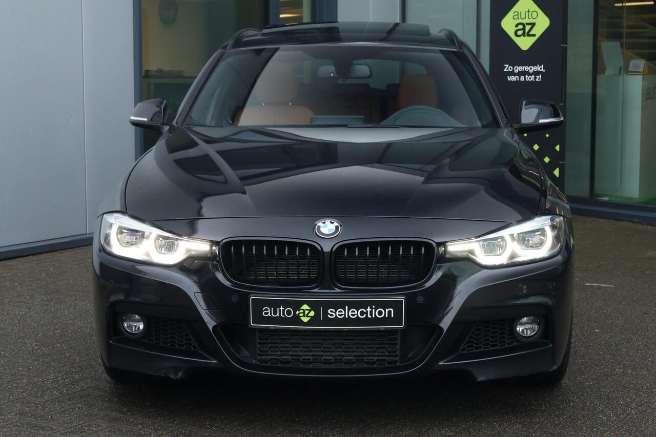 BMW 3-SERIE Touring 318i M Sport / Panorama / Trekhaak / Camera