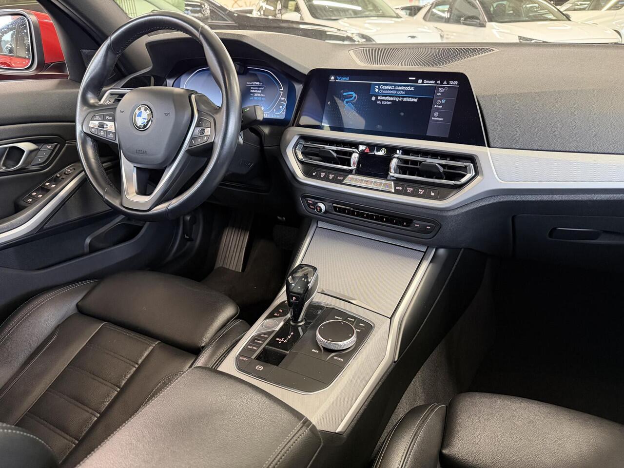BMW 3-SERIE 330e High Executive | Laser | Harman Kardon | Leer + Memory | HUD | ACC | Stoelverw. ( Vestiging - Nieuwegein)