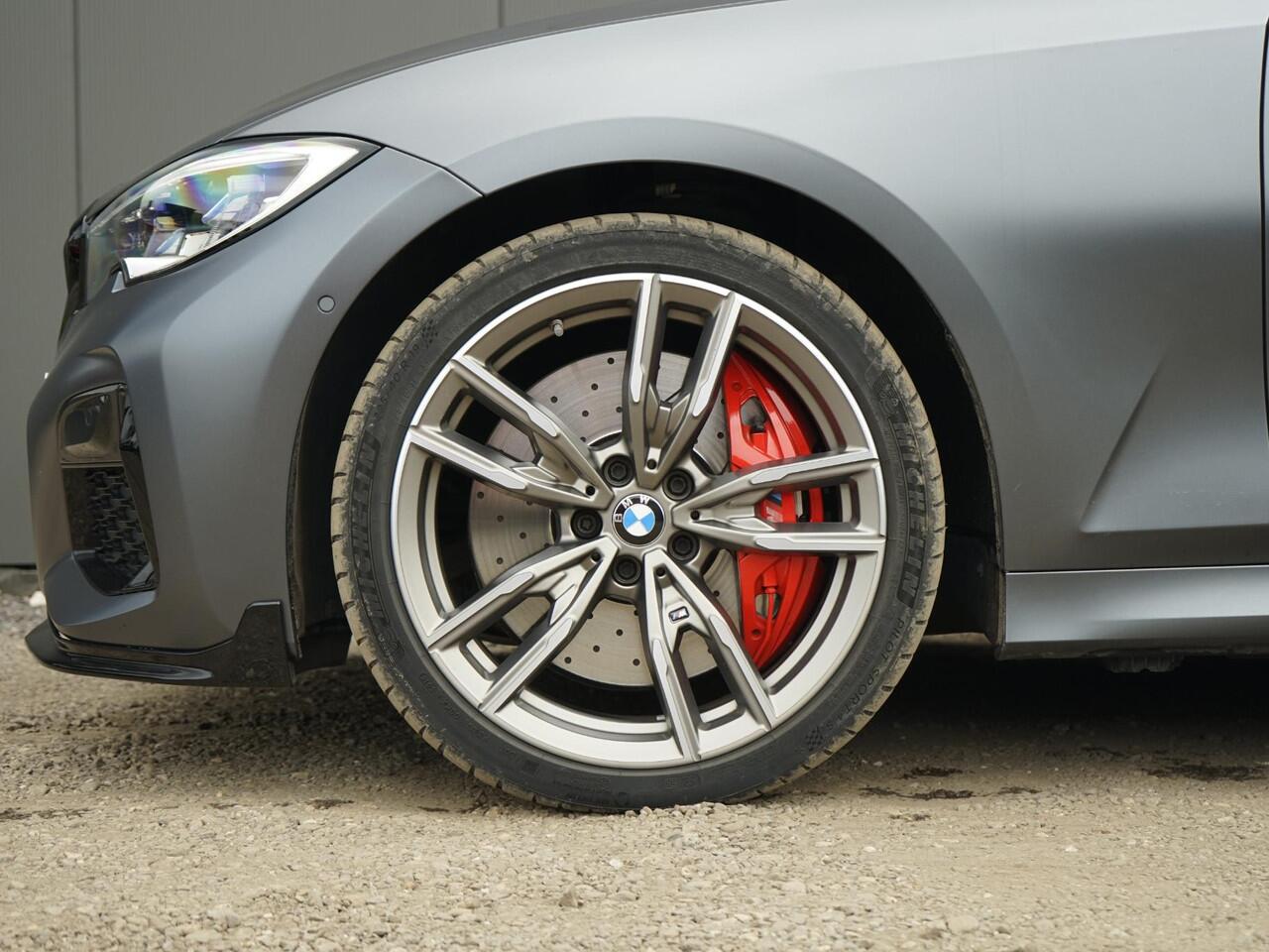 BMW 3-SERIE Touring 340i xDrive M Sport Edition First edition / 1 van 340 / 2e eig / Individual / Pano / Merino / Carbon / Laser / M performance / Head up / Harman/Kardon