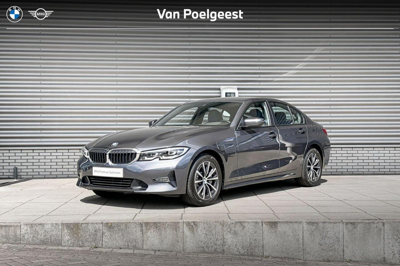 BMW 3-SERIE Sedan 330e Individual Edition Nappa leder interieur / Selections