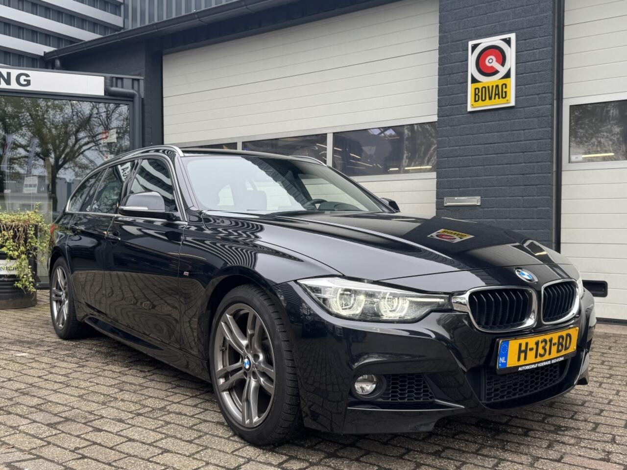 BMW 3-SERIE 318i M-sport Leer/stoelvw/trekhaak
