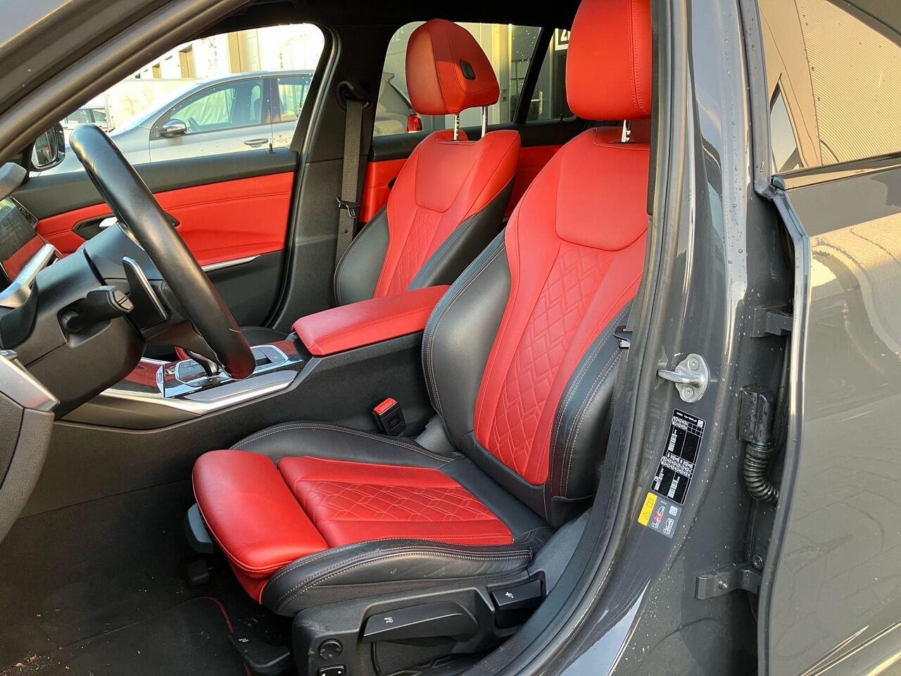 BMW 3-SERIE Touring 330e xDrive High Executive | LUXE VEEL OPTIES | Zeer nette staat | Tegen meerprijs interieur in zwart mogelijk |