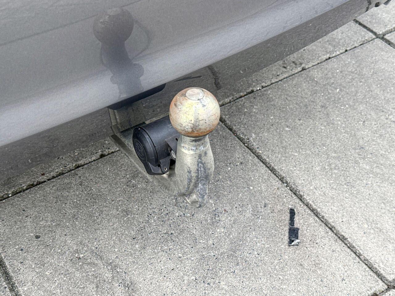 BMW 3-SERIE Sedan 330e High Executive / Harman Kardon / Head Up / Adaptive Cruise Control / Comfort Access / 18 Inch / Trekhaak Zwenkbaar / Selections