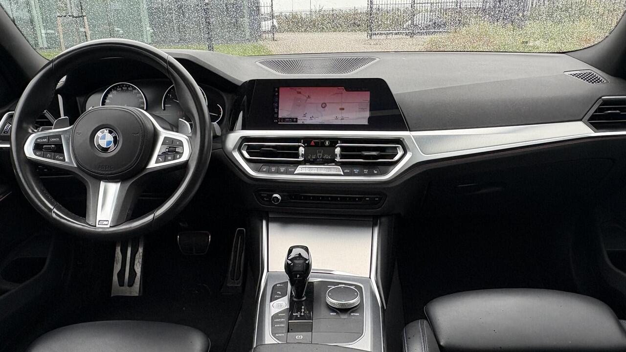 BMW 3-SERIE 320i High Executive M-Sport schuifdak