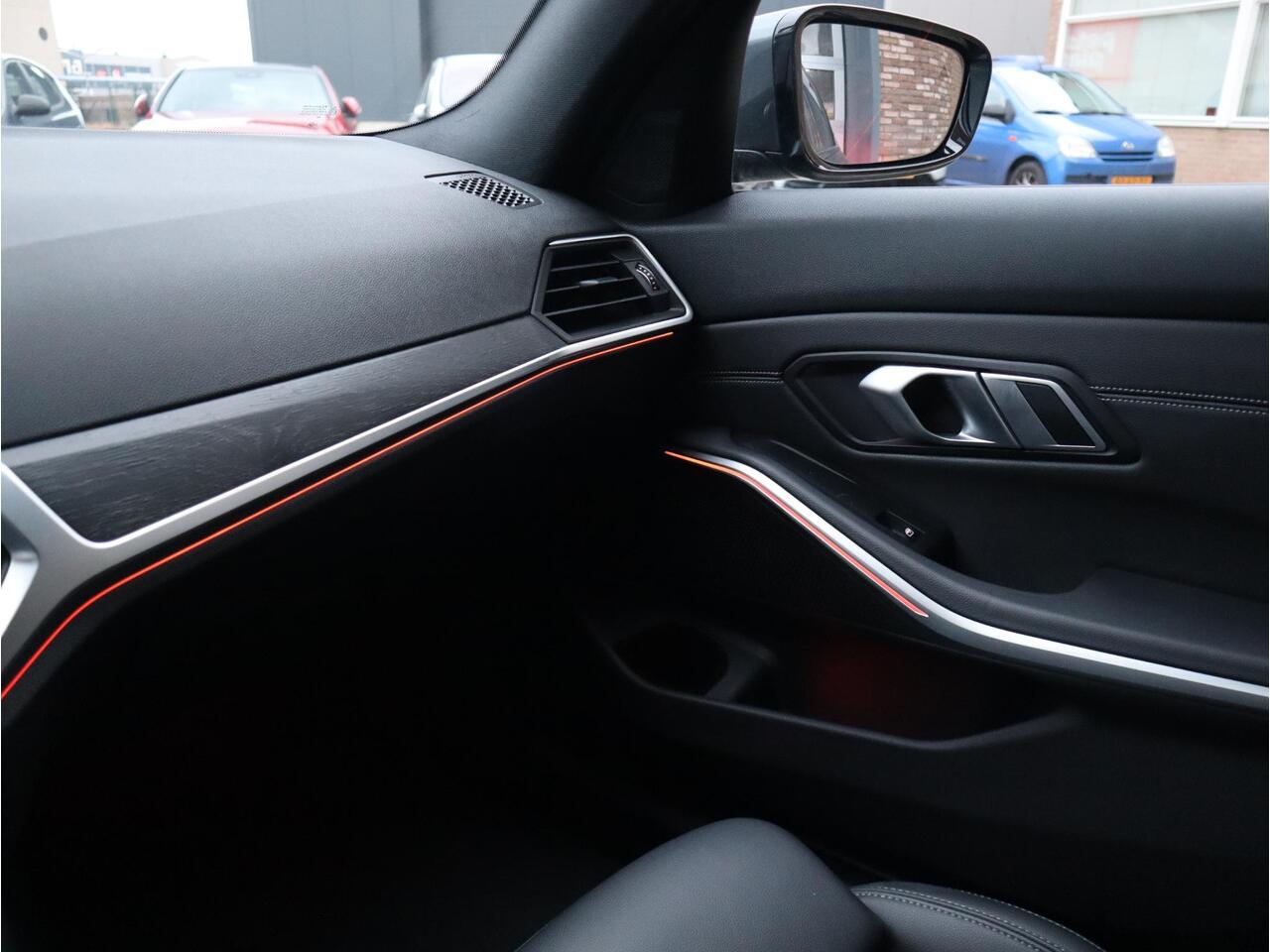 BMW 3-SERIE Touring 330i xDrive High Executive 4Wheel Drive