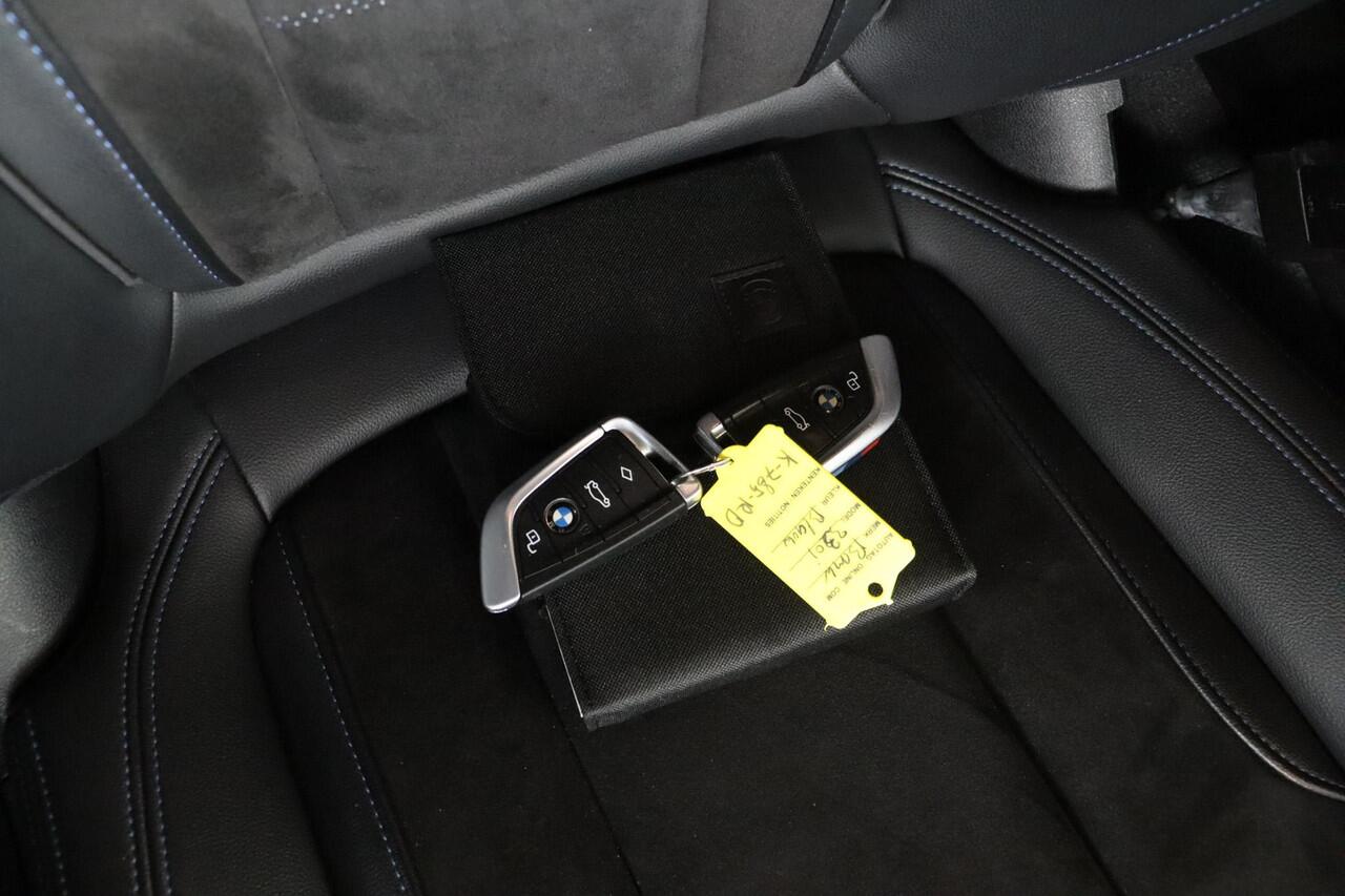 BMW 3-SERIE 330i High Executive M-Sportpakket | HiFi System | Stoelverwarming | M Sportonderstel