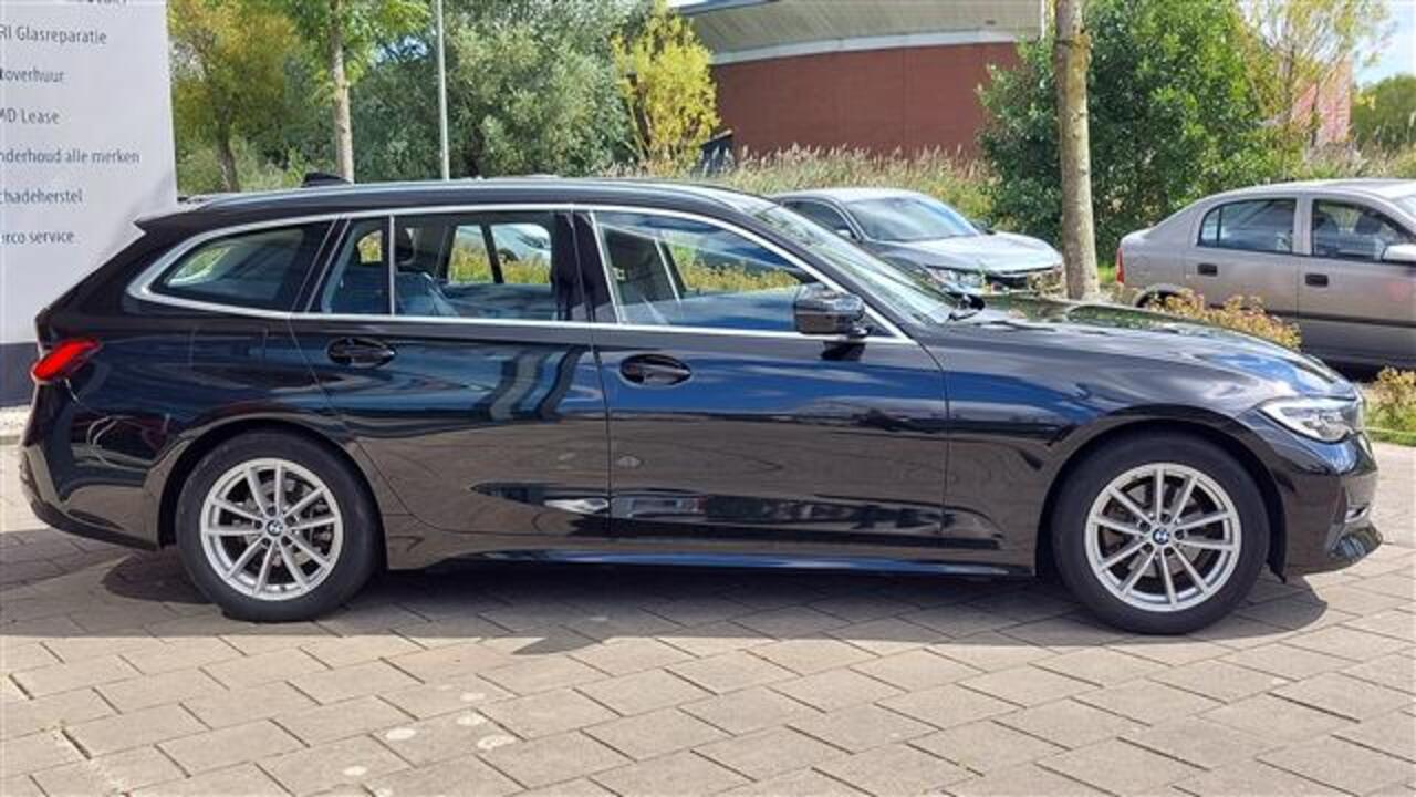 BMW 3-SERIE Touring (G21) 320i Executive Edition Automaat