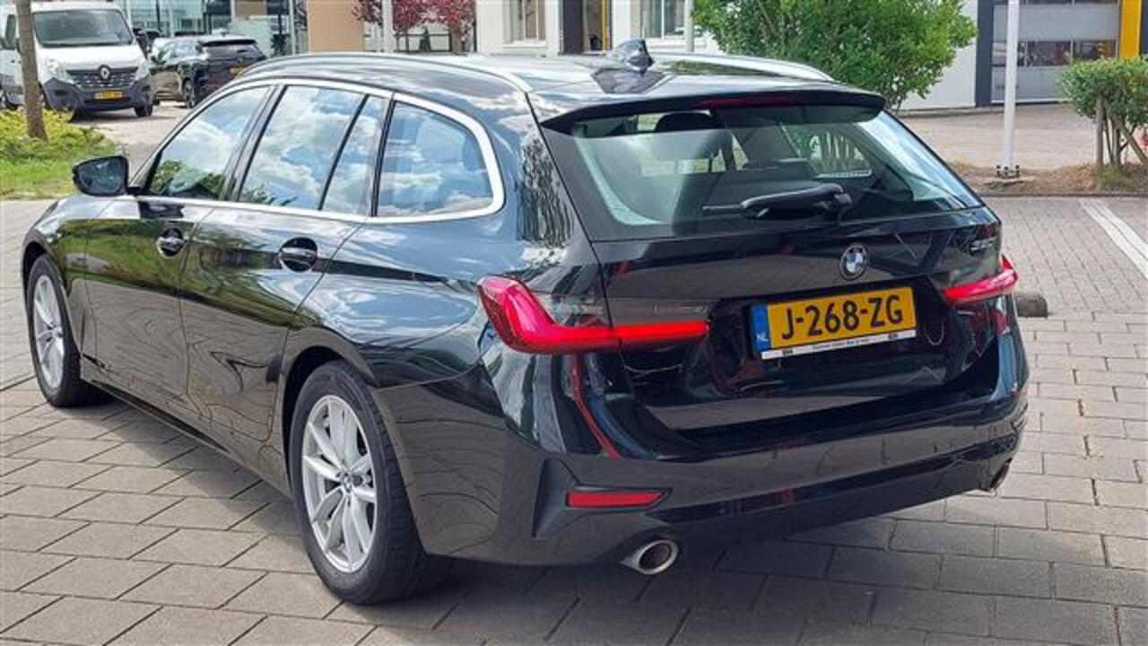 BMW 3-SERIE Touring (G21) 320i Executive Edition Automaat