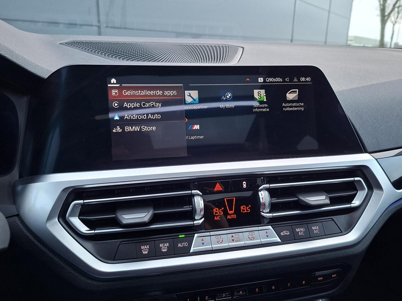 BMW 3-SERIE Touring 320i Executive Edition | Sportline | Pano | Camera