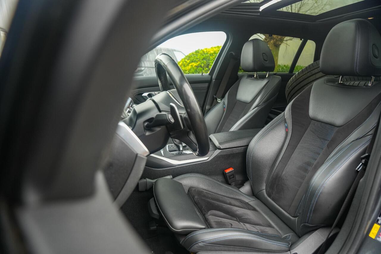 BMW 3-SERIE Touring 330e High Executive M Sport Panodak Harman Kardon HUD Leer Alcantara