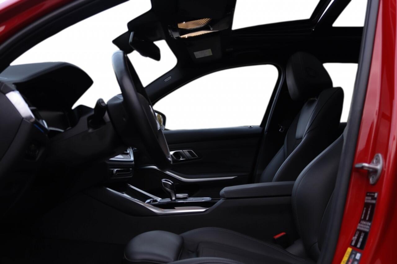 BMW 3-SERIE touring 330 e Sport Line Invidual | Laser | Pano | 360 | Harman Kardon